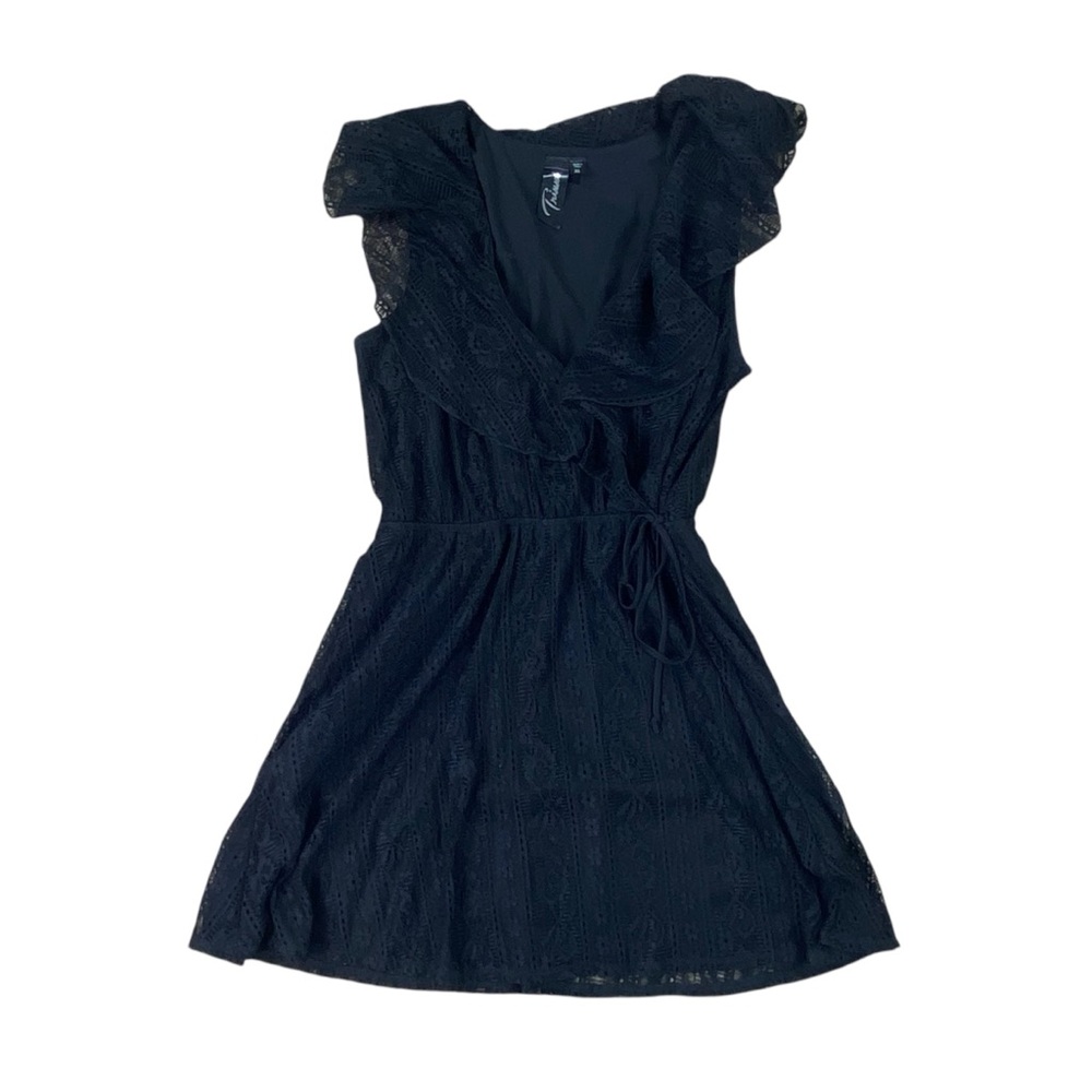 Woman’s Trixxi black lace overlay faux wrap dress size XL